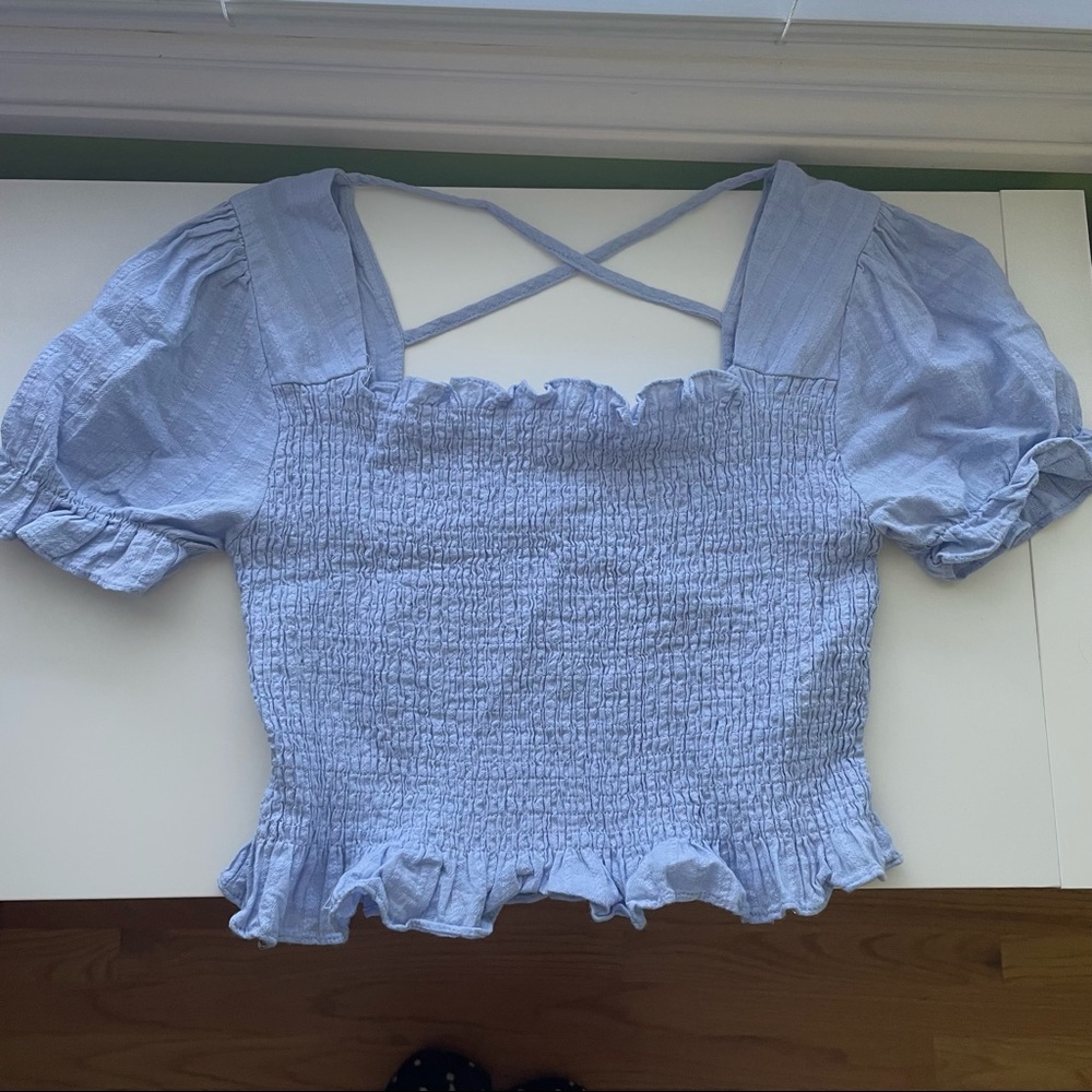 Blue top 💙💙 - Picture 3 of 4